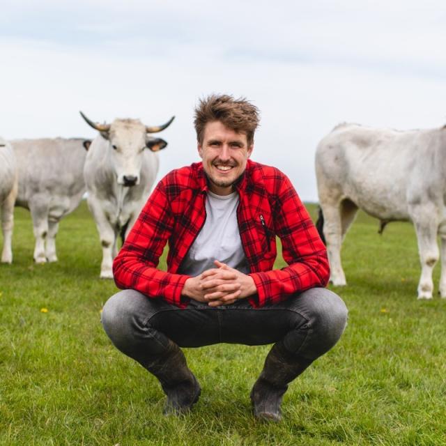 Gert-Jan-de-Graaf in het weiland 